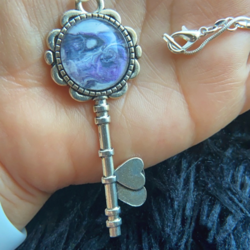 Key 🔑 necklace silver